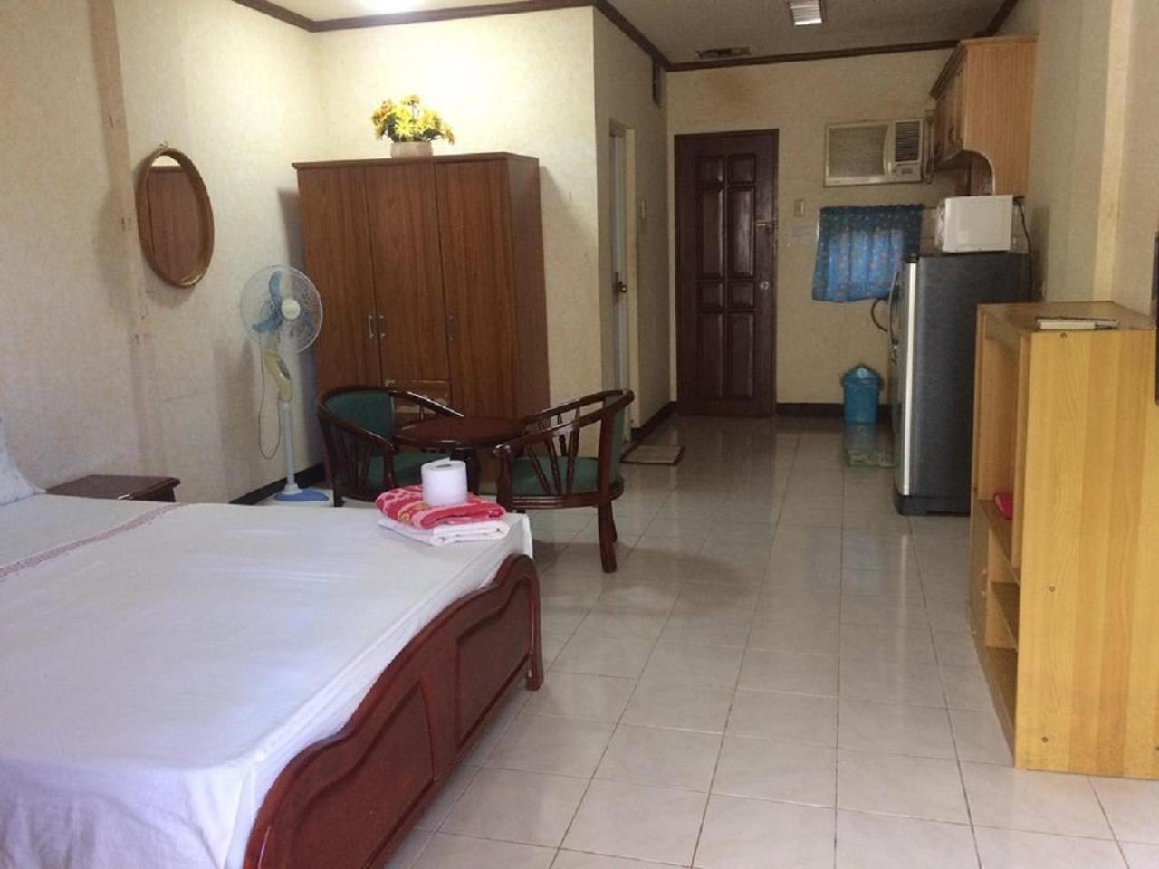 Sunrise Apartelle Olongapo Buitenkant foto