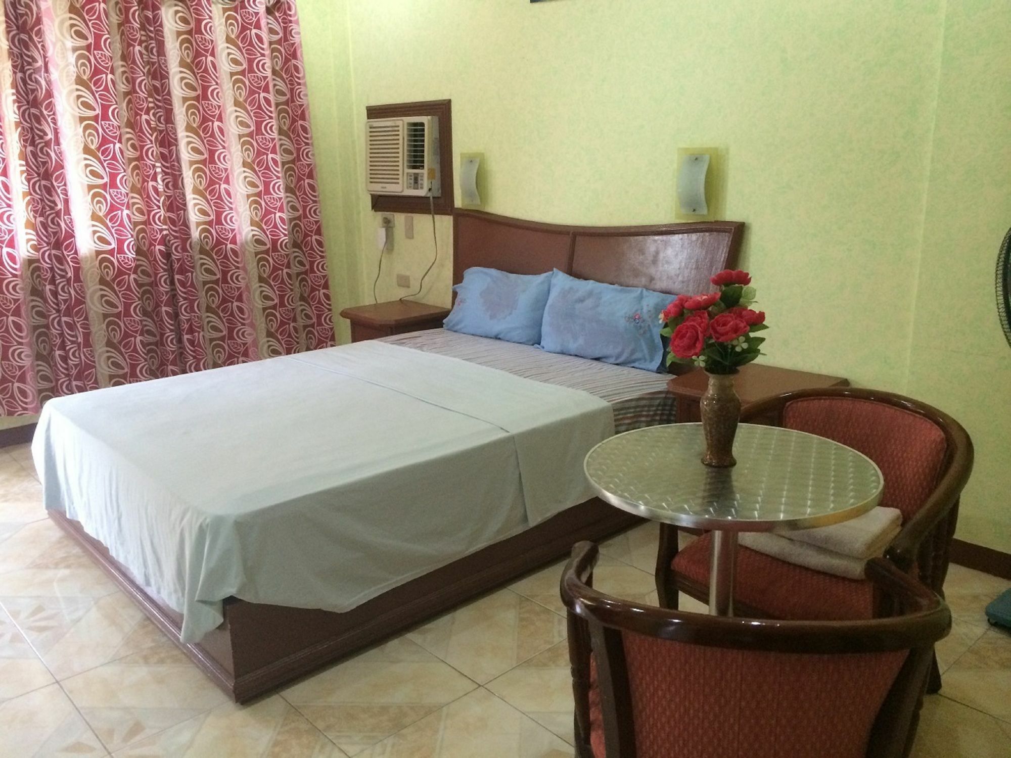 Sunrise Apartelle Olongapo Buitenkant foto
