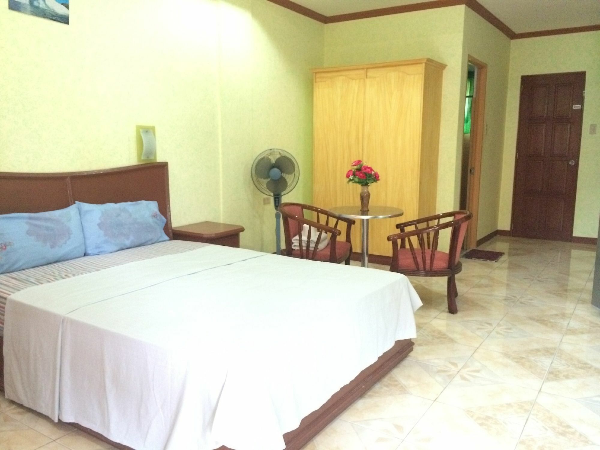 Sunrise Apartelle Olongapo Buitenkant foto