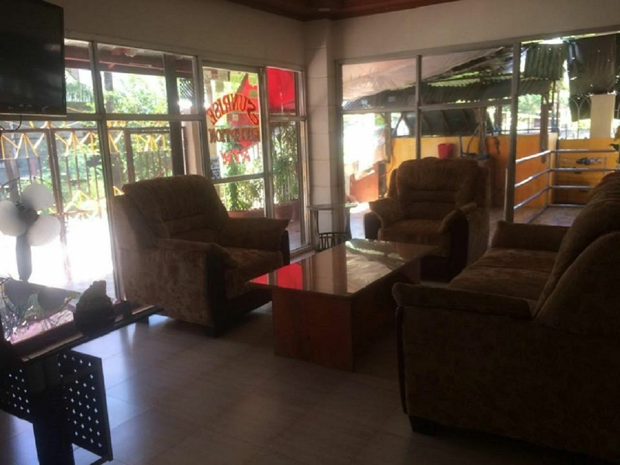 Sunrise Apartelle Olongapo Buitenkant foto