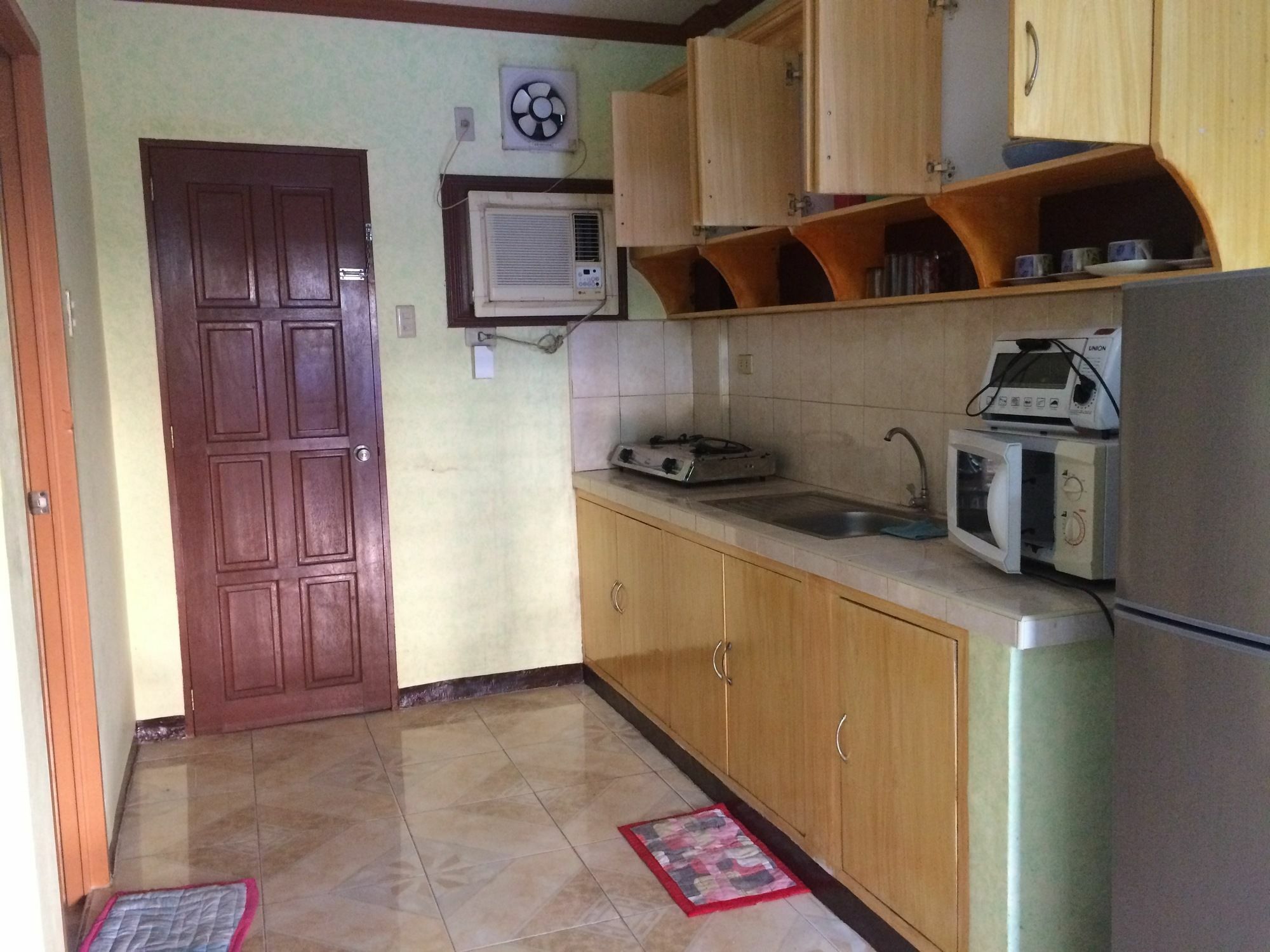 Sunrise Apartelle Olongapo Buitenkant foto