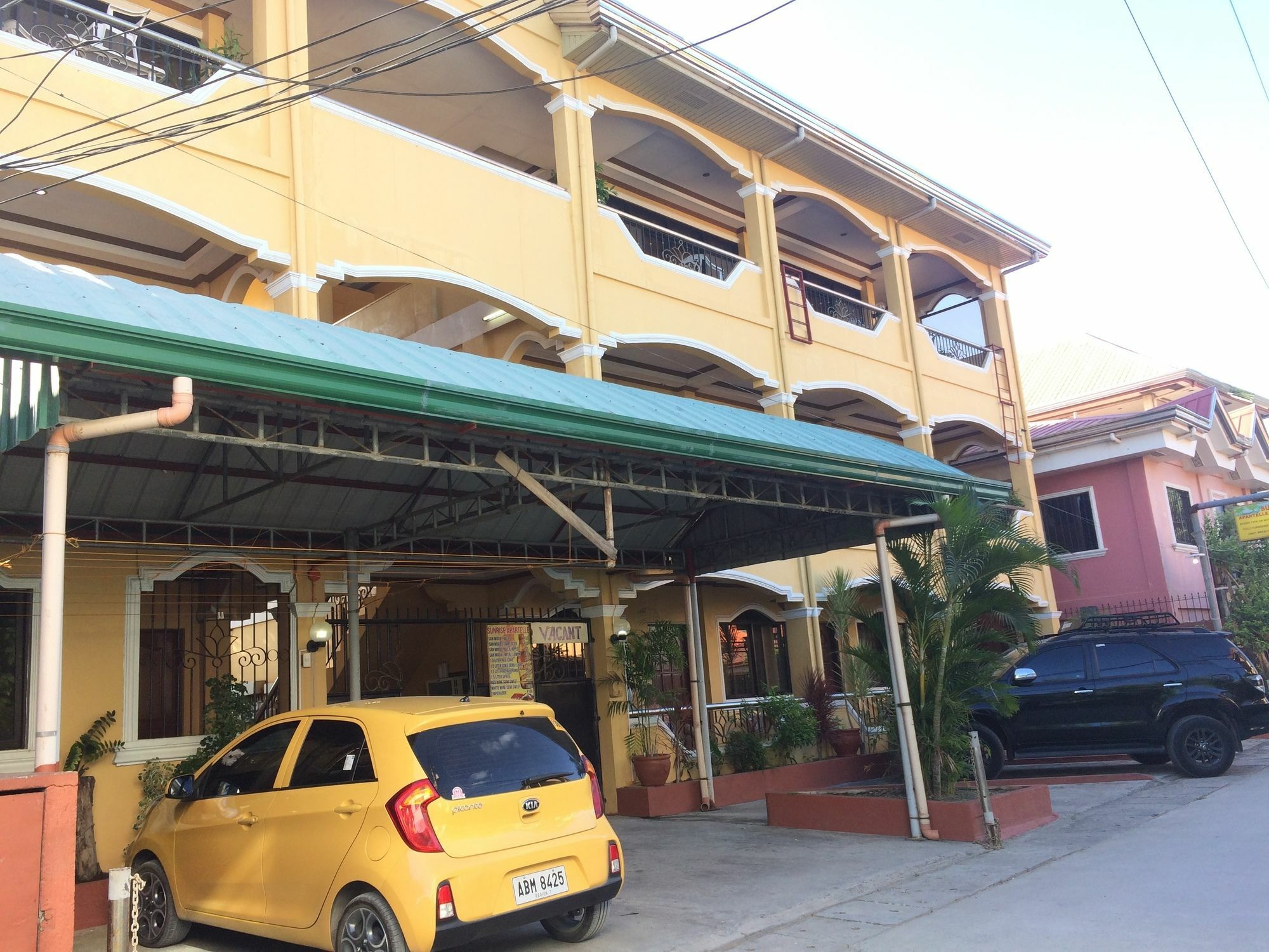 Sunrise Apartelle Olongapo Buitenkant foto